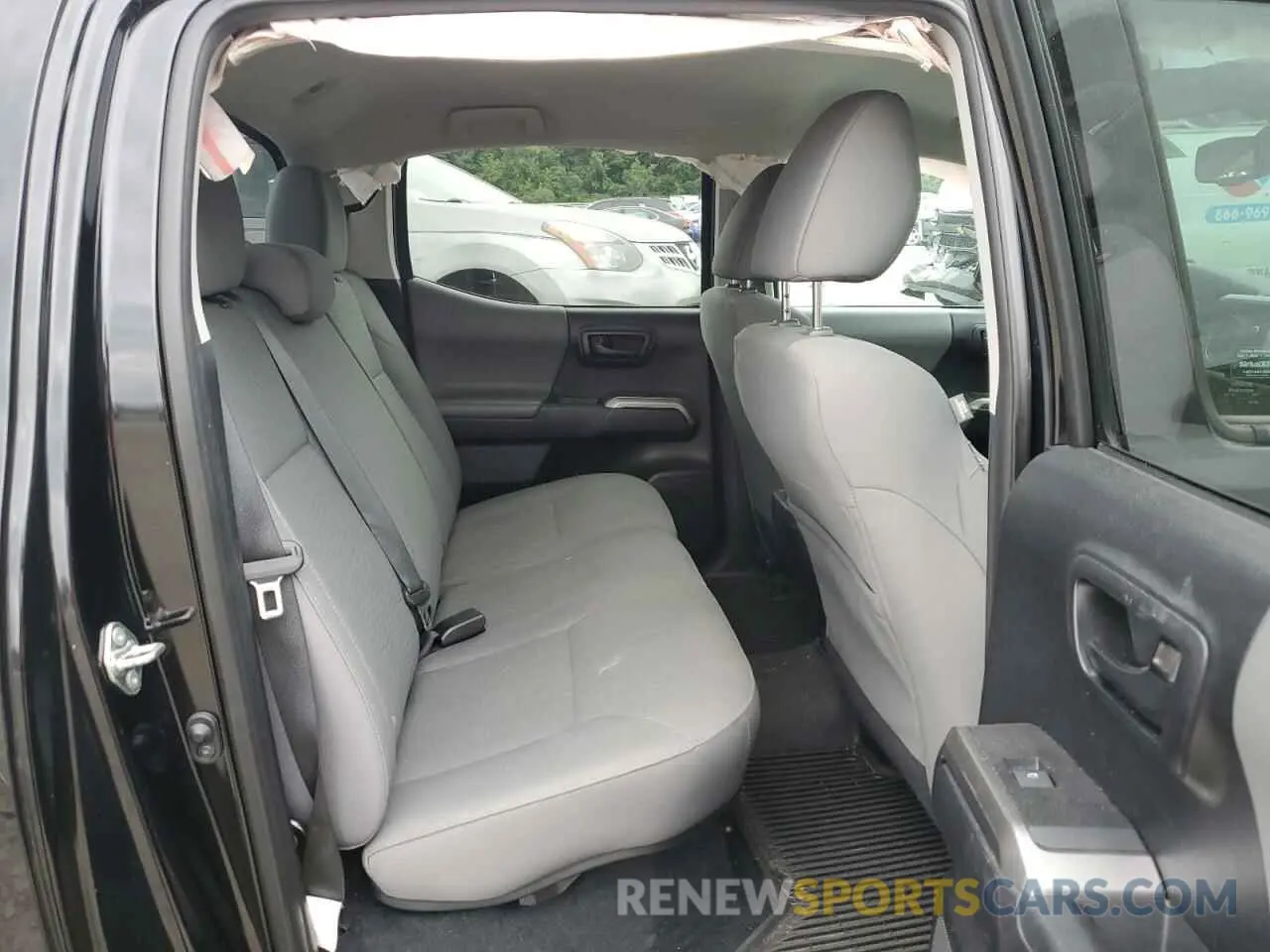 10 fotografías del automóvil dañado 3TMCZ5AN3KM203913 TOYOTA TACOMA 2019