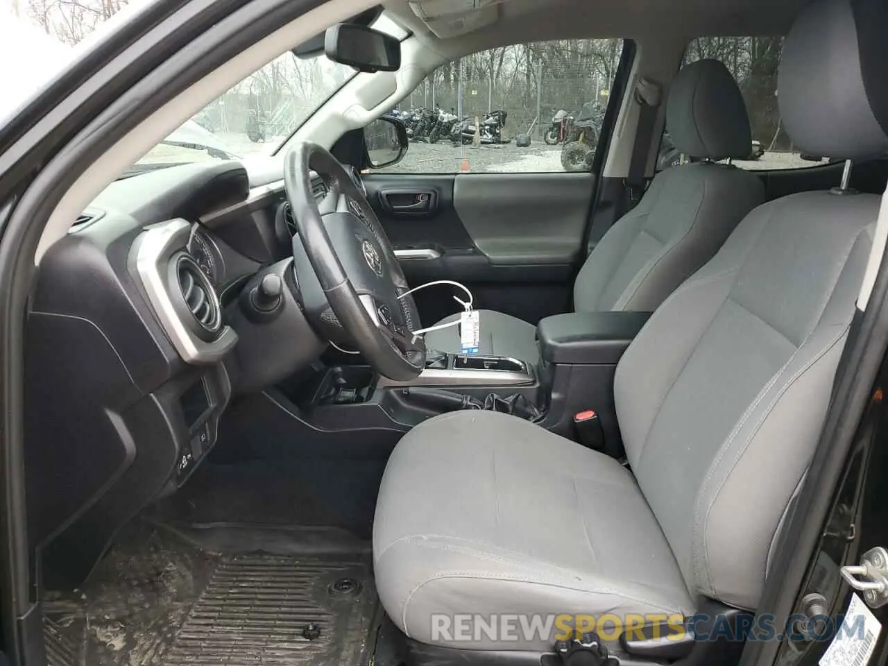 7 fotografías del automóvil dañado 3TMCZ5AN3KM224793 TOYOTA TACOMA 2019