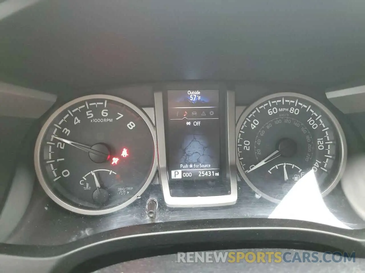 9 fotografías del automóvil dañado 3TMCZ5AN3KM224793 TOYOTA TACOMA 2019