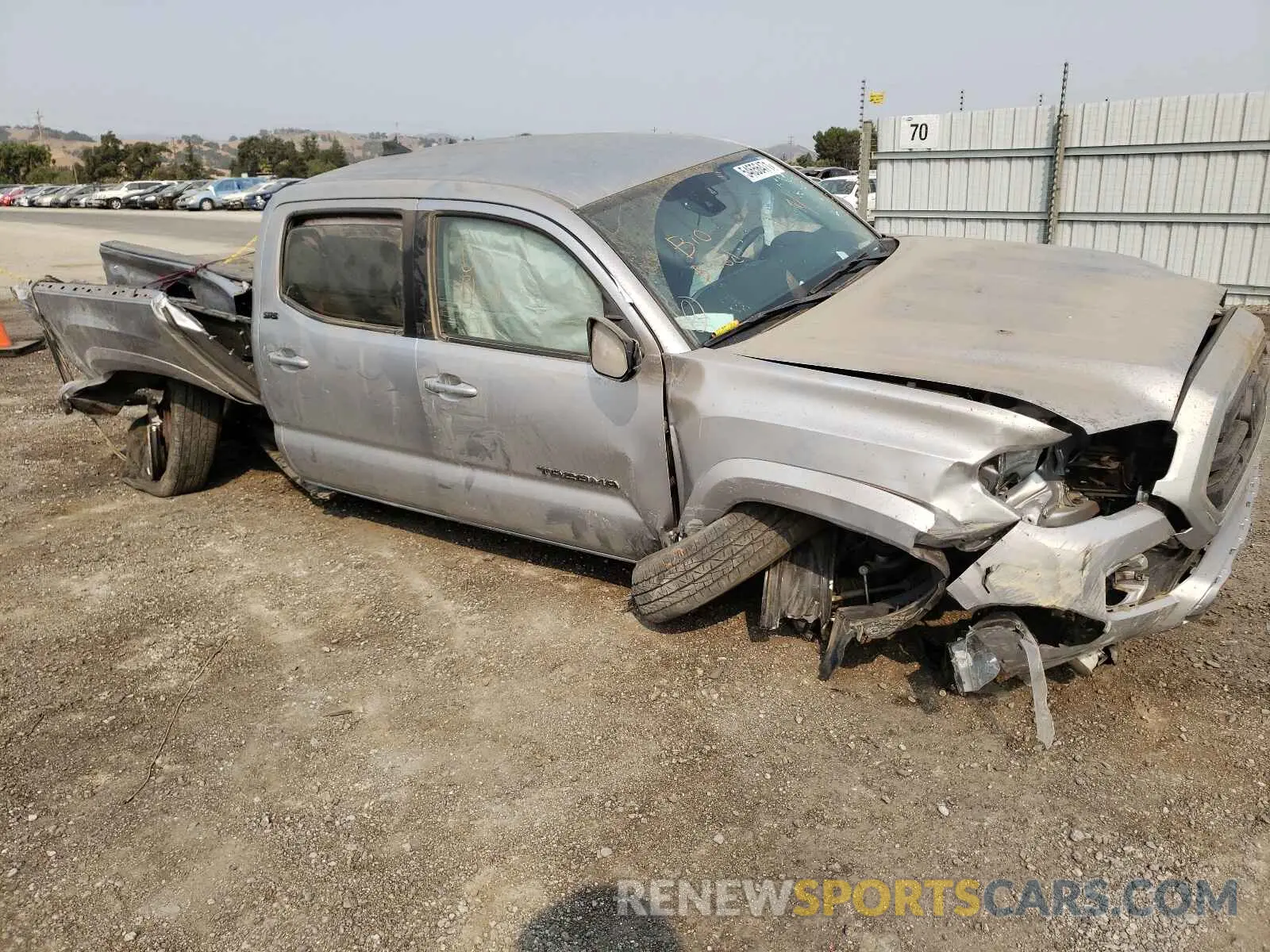 9 fotografías del automóvil dañado 3TMCZ5AN3KM271225 TOYOTA TACOMA 2019