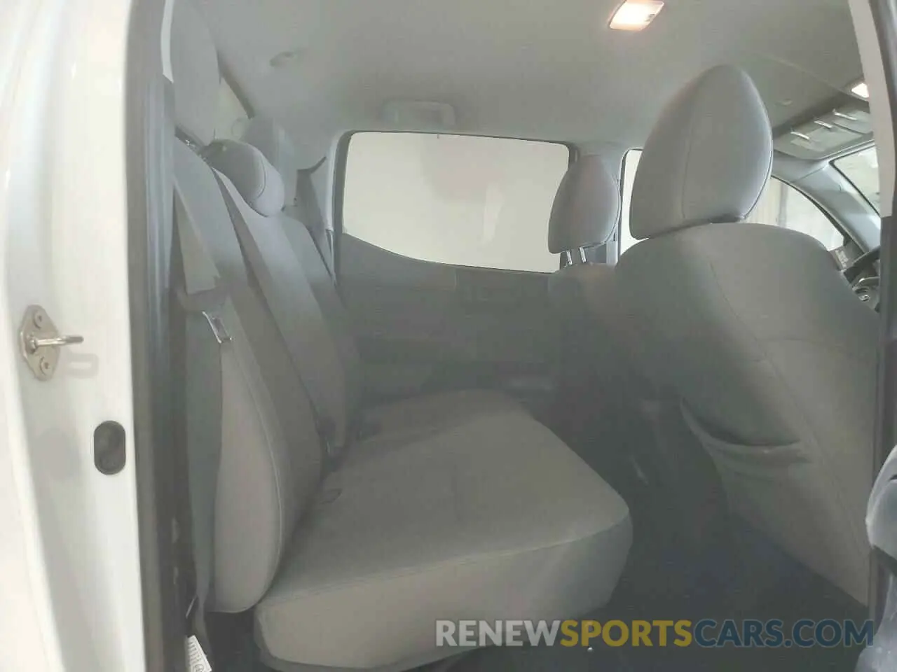 10 fotografías del automóvil dañado 3TMCZ5AN3KM276893 TOYOTA TACOMA 2019