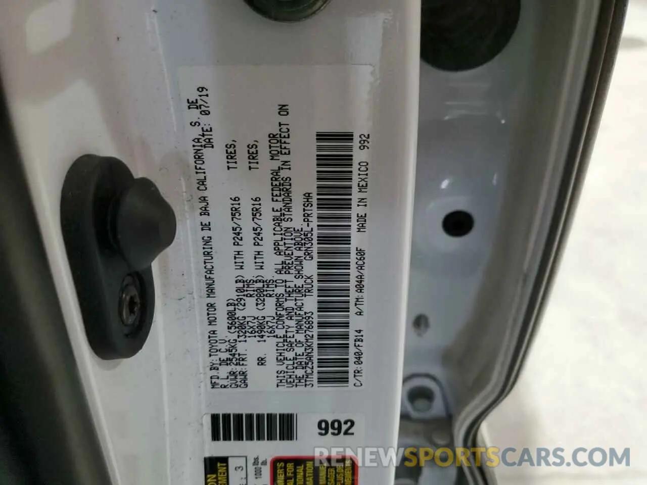 13 fotografías del automóvil dañado 3TMCZ5AN3KM276893 TOYOTA TACOMA 2019