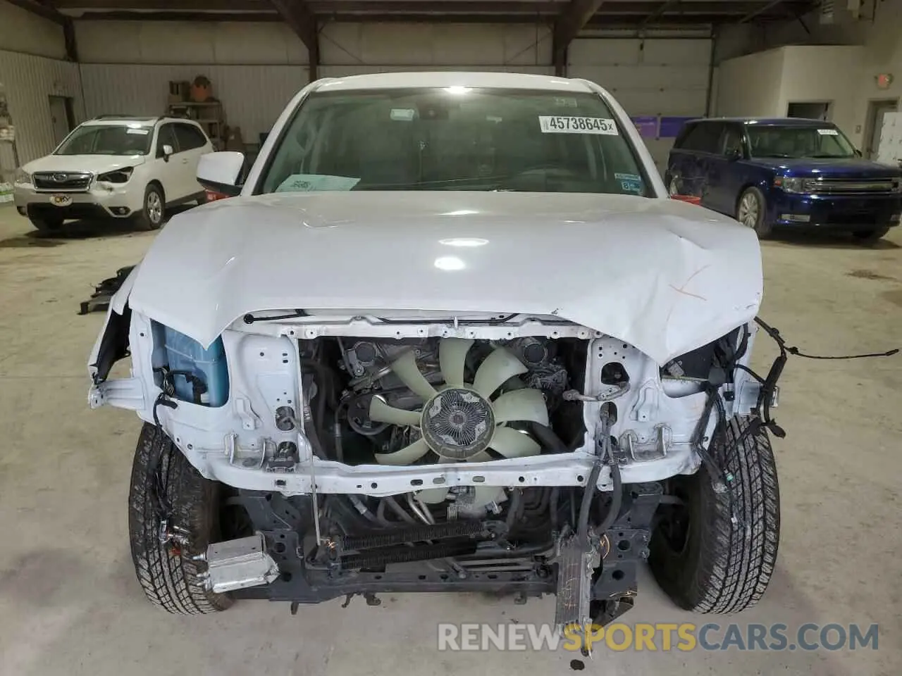 5 fotografías del automóvil dañado 3TMCZ5AN3KM276893 TOYOTA TACOMA 2019