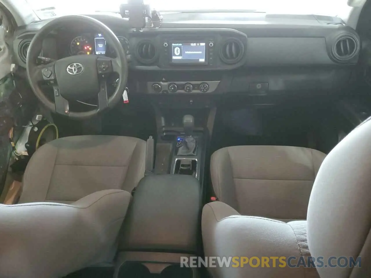 8 fotografías del automóvil dañado 3TMCZ5AN3KM276893 TOYOTA TACOMA 2019