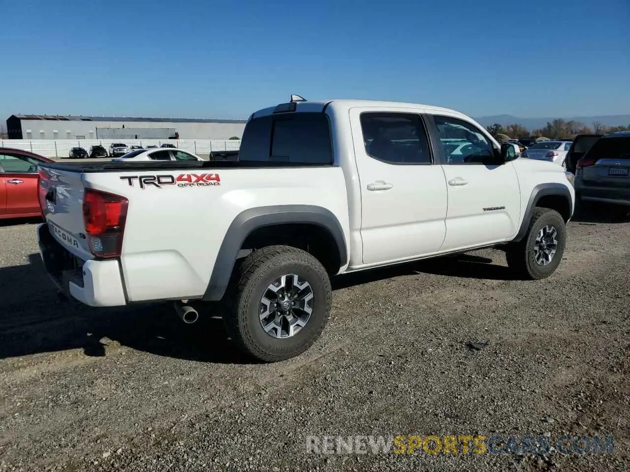 3 fotografías del automóvil dañado 3TMCZ5AN3KM285772 TOYOTA TACOMA 2019