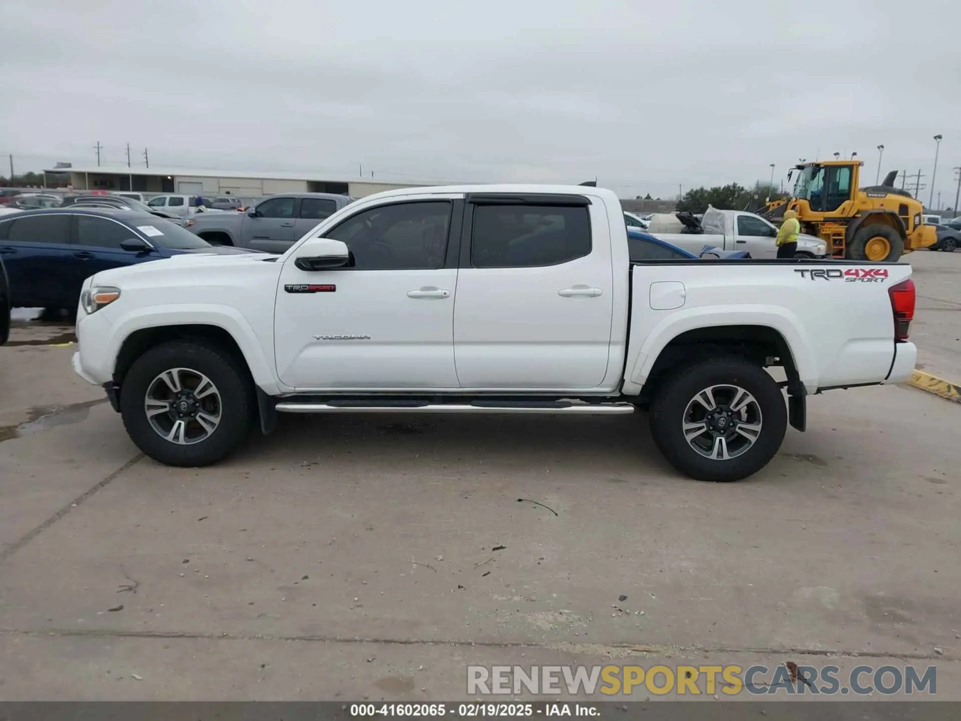 15 fotografías del automóvil dañado 3TMCZ5AN4KM220154 TOYOTA TACOMA 2019