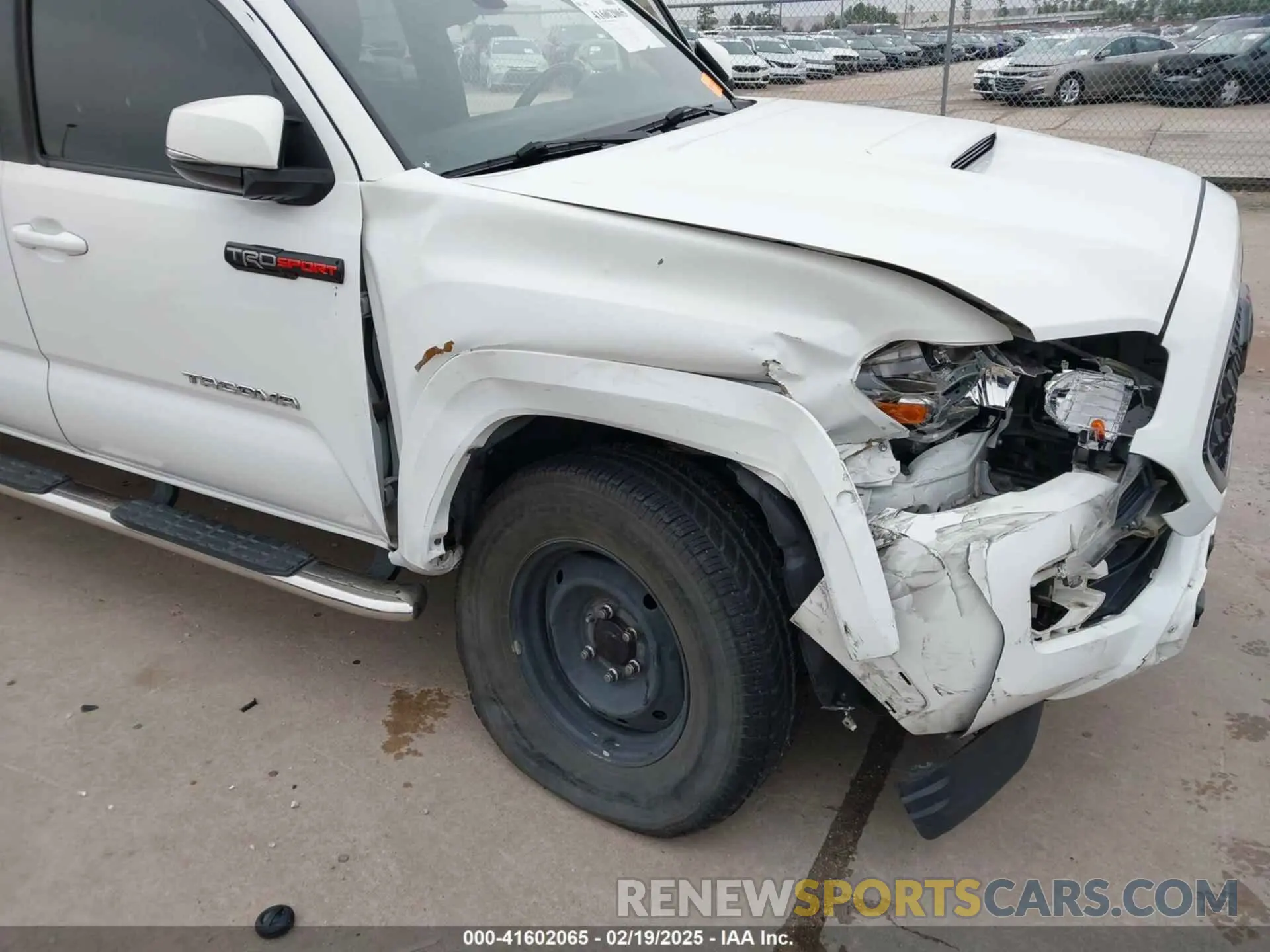 6 fotografías del automóvil dañado 3TMCZ5AN4KM220154 TOYOTA TACOMA 2019