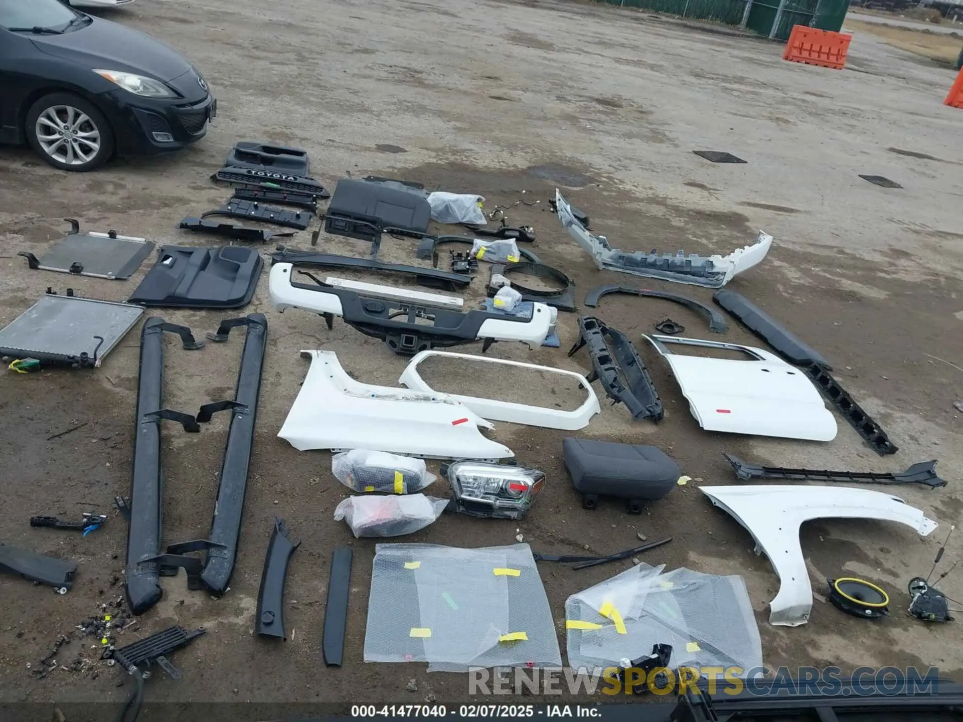 12 fotografías del automóvil dañado 3TMCZ5AN4KM244003 TOYOTA TACOMA 2019