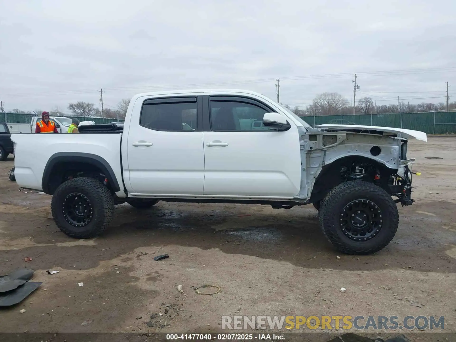14 fotografías del automóvil dañado 3TMCZ5AN4KM244003 TOYOTA TACOMA 2019