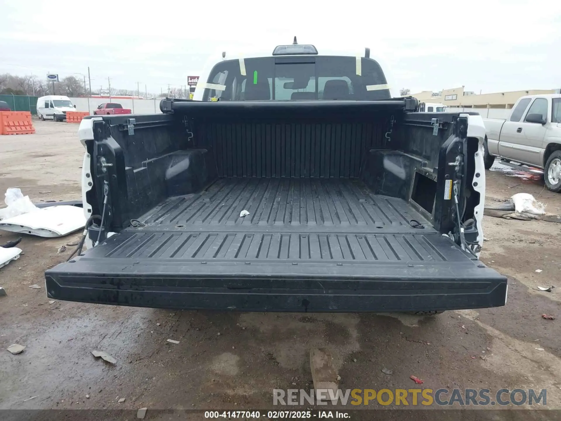 17 fotografías del automóvil dañado 3TMCZ5AN4KM244003 TOYOTA TACOMA 2019