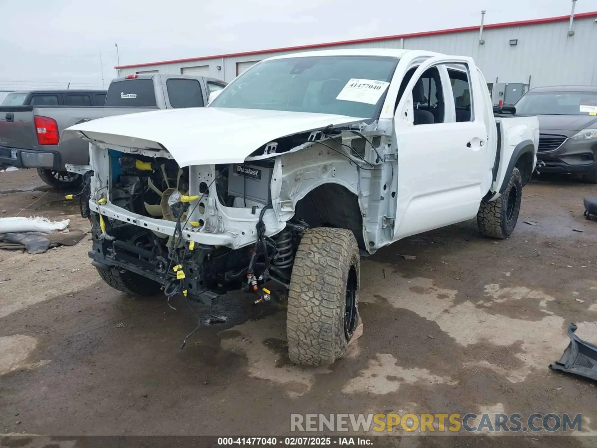 2 fotografías del automóvil dañado 3TMCZ5AN4KM244003 TOYOTA TACOMA 2019