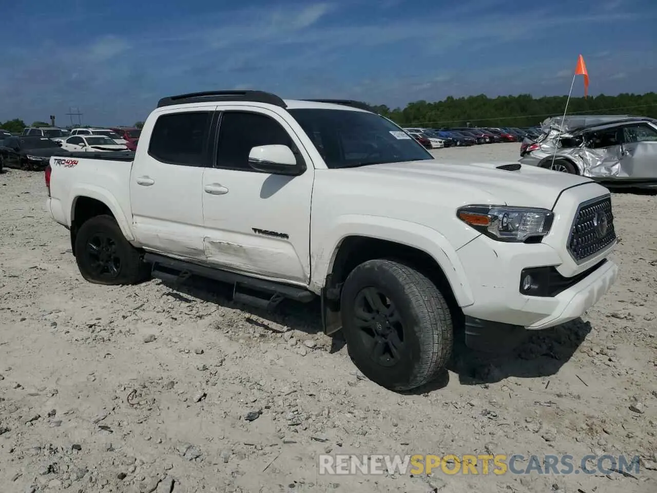 4 fotografías del automóvil dañado 3TMCZ5AN4KM248245 TOYOTA TACOMA 2019