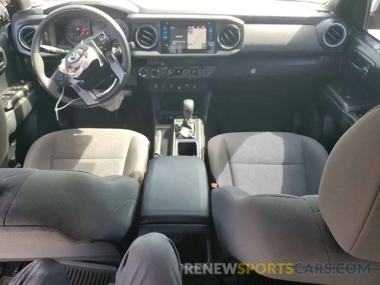 8 fotografías del automóvil dañado 3TMCZ5AN4KM248245 TOYOTA TACOMA 2019