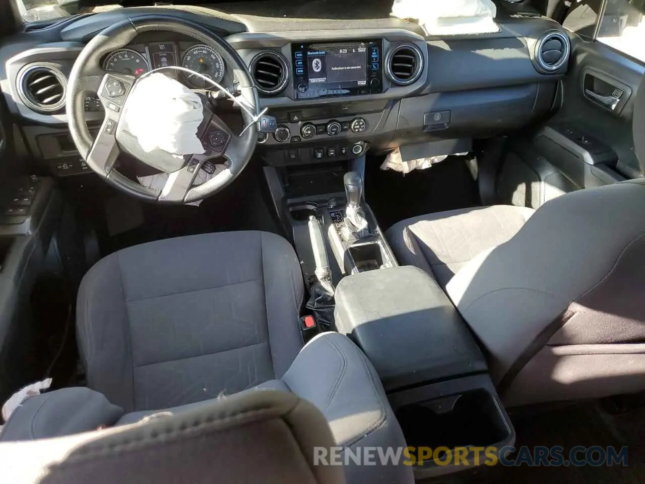 8 fotografías del automóvil dañado 3TMCZ5AN4KM273999 TOYOTA TACOMA 2019