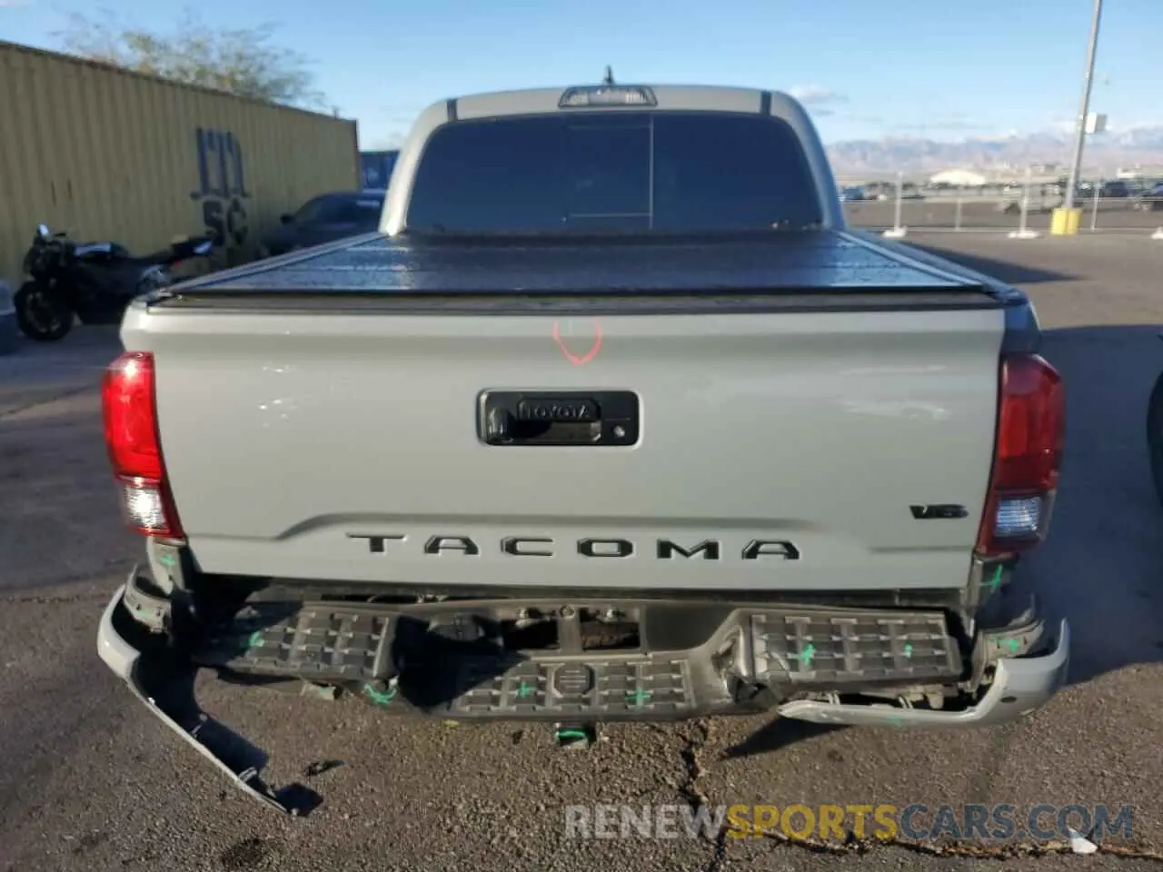 6 fotografías del automóvil dañado 3TMCZ5AN4KM284811 TOYOTA TACOMA 2019