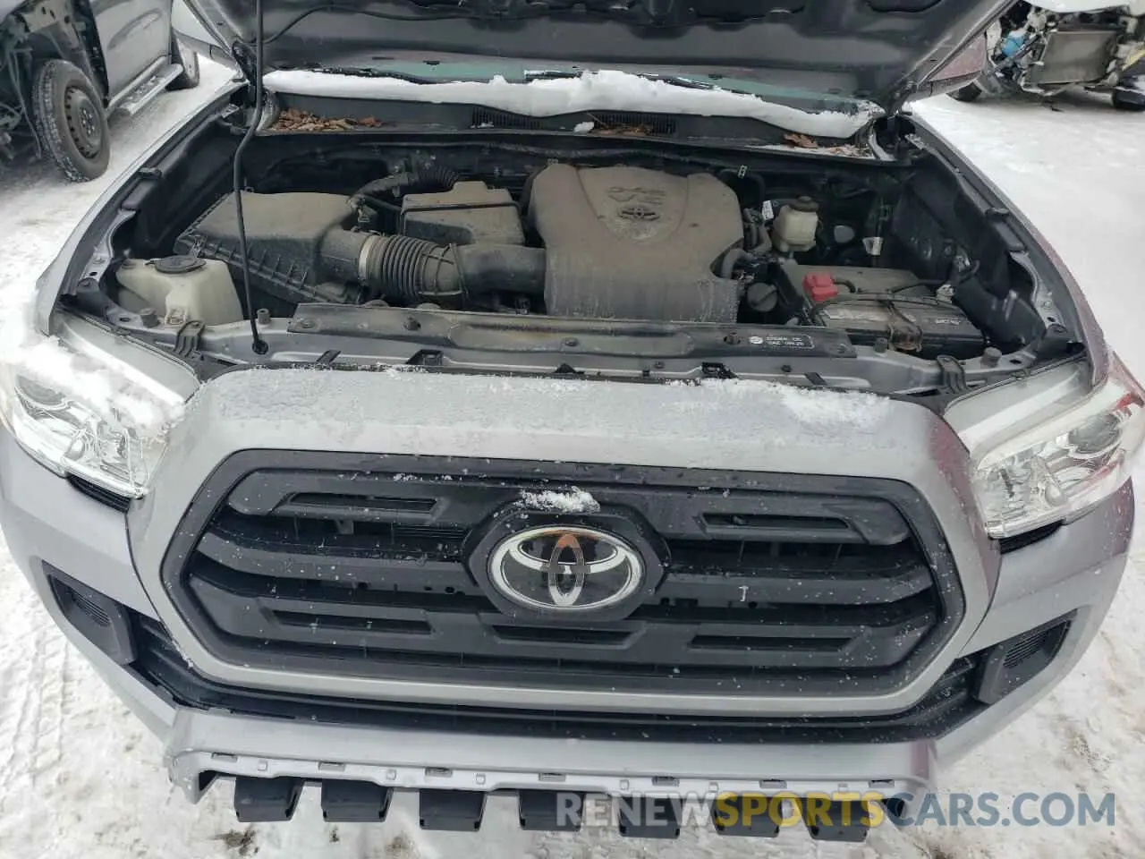 11 fotografías del automóvil dañado 3TMCZ5AN5KM195376 TOYOTA TACOMA 2019
