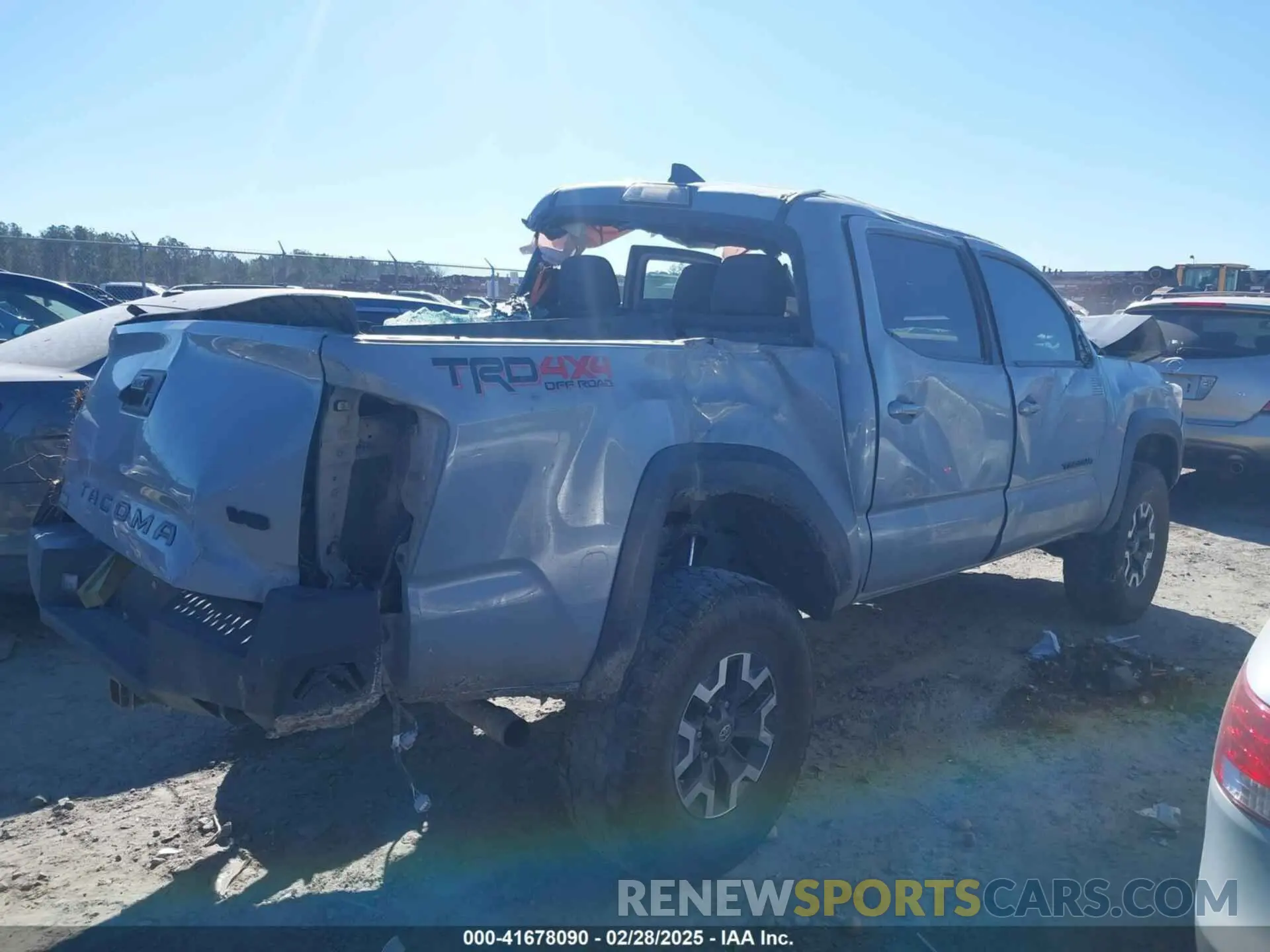 12 fotografías del automóvil dañado 3TMCZ5AN5KM199346 TOYOTA TACOMA 2019