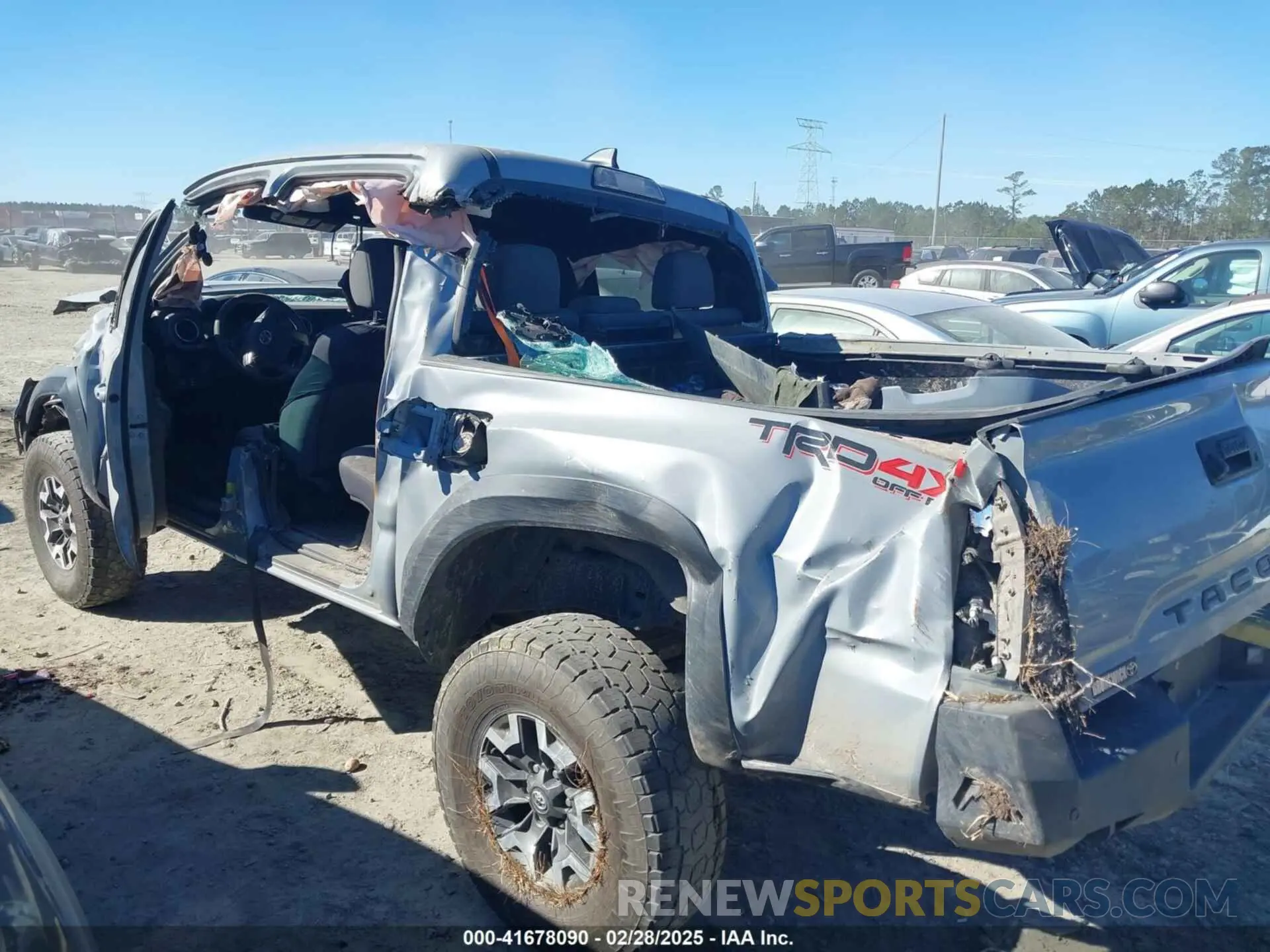 17 fotografías del automóvil dañado 3TMCZ5AN5KM199346 TOYOTA TACOMA 2019