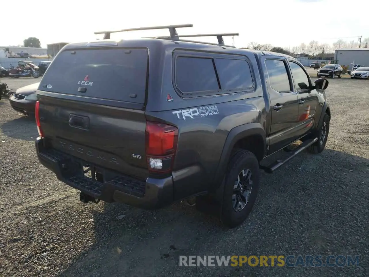 4 fotografías del automóvil dañado 3TMCZ5AN5KM202553 TOYOTA TACOMA 2019