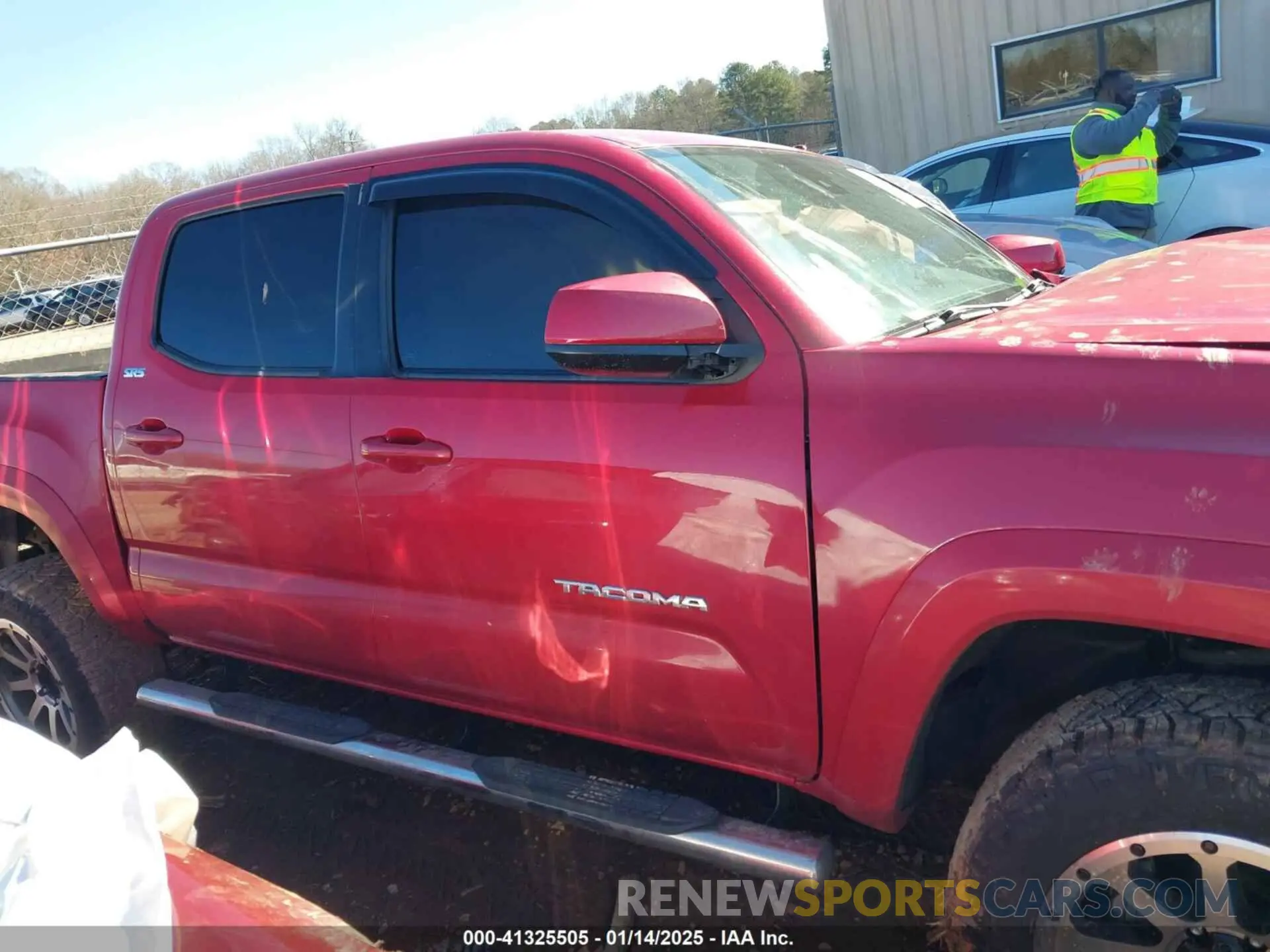 13 fotografías del automóvil dañado 3TMCZ5AN5KM202763 TOYOTA TACOMA 2019