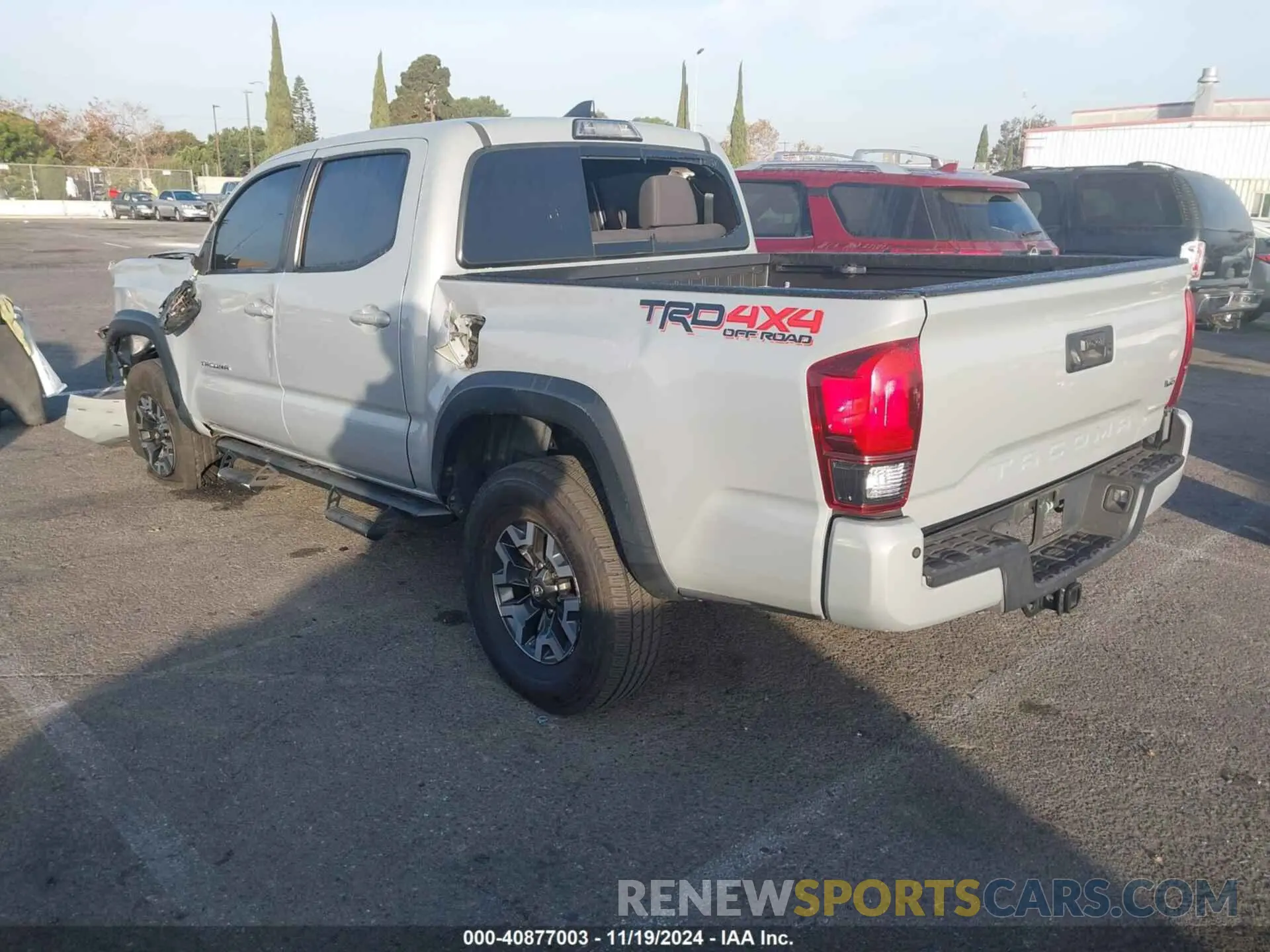 3 fotografías del automóvil dañado 3TMCZ5AN5KM207624 TOYOTA TACOMA 2019