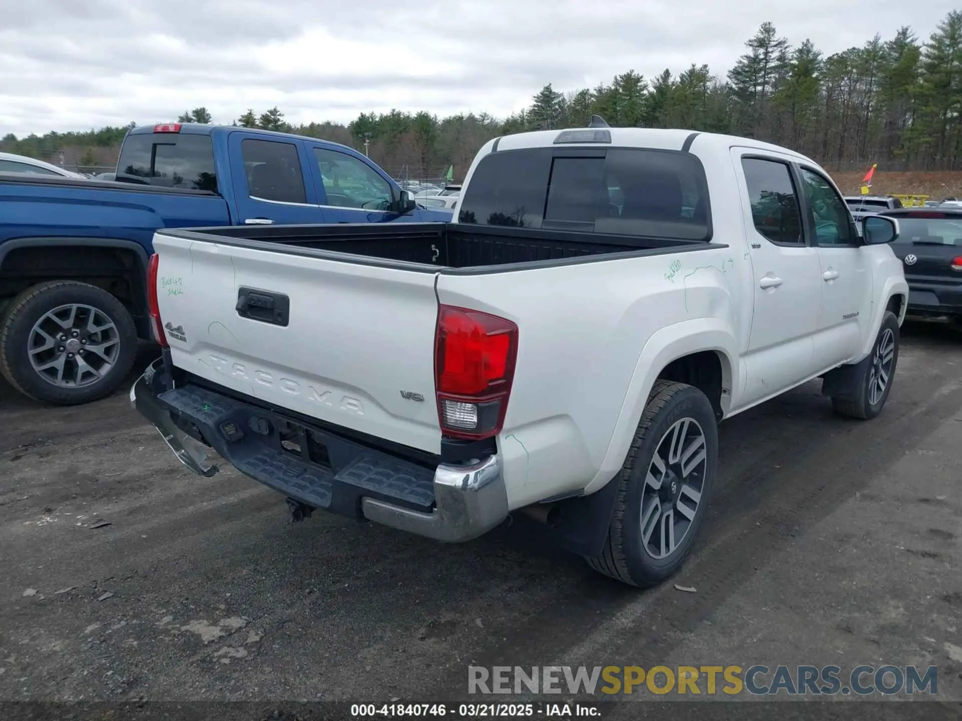 4 fotografías del automóvil dañado 3TMCZ5AN5KM220244 TOYOTA TACOMA 2019