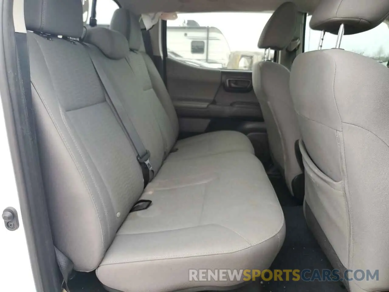 11 fotografías del automóvil dañado 3TMCZ5AN5KM221264 TOYOTA TACOMA 2019