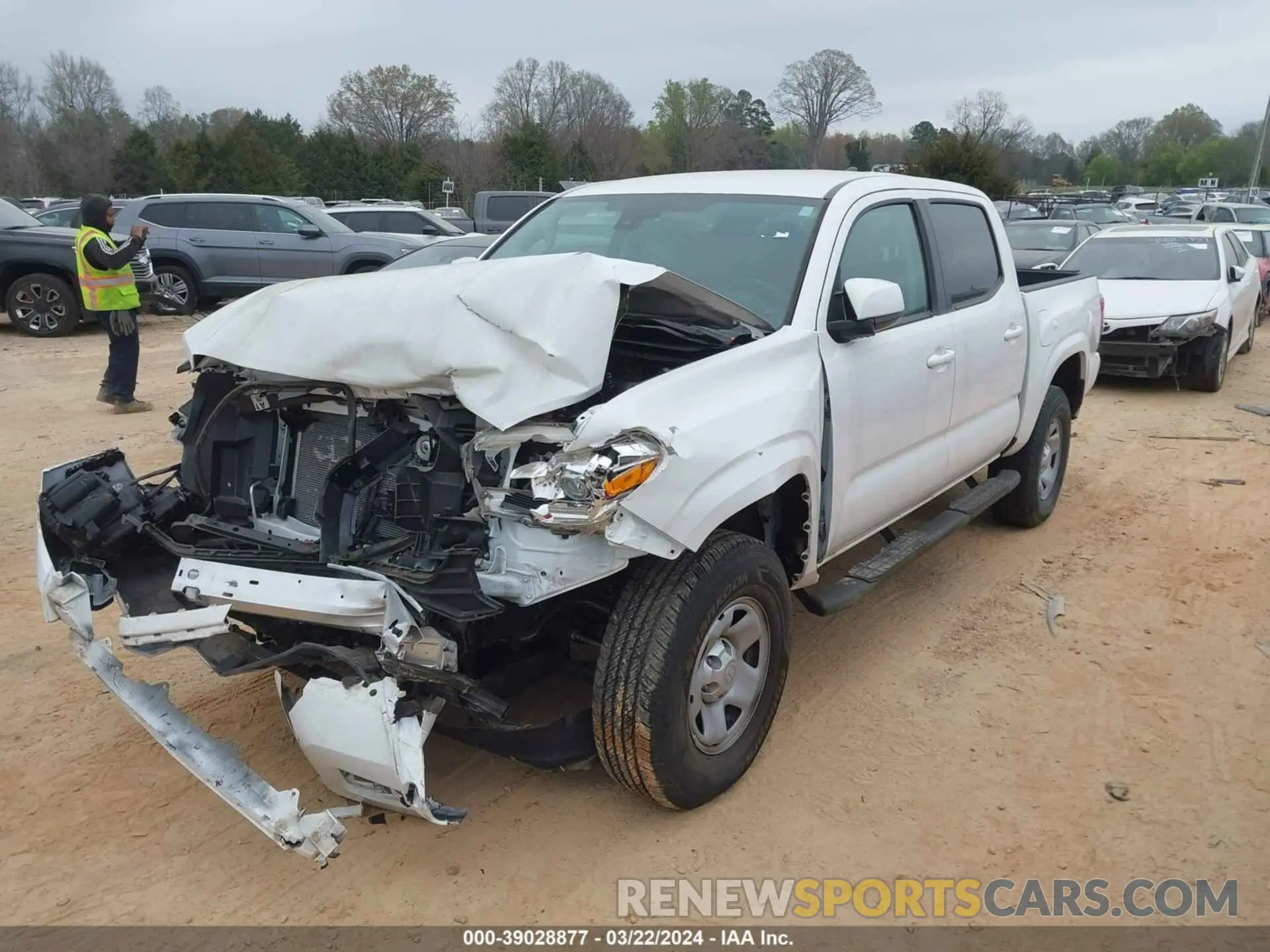 2 fotografías del automóvil dañado 3TMCZ5AN5KM222978 TOYOTA TACOMA 2019
