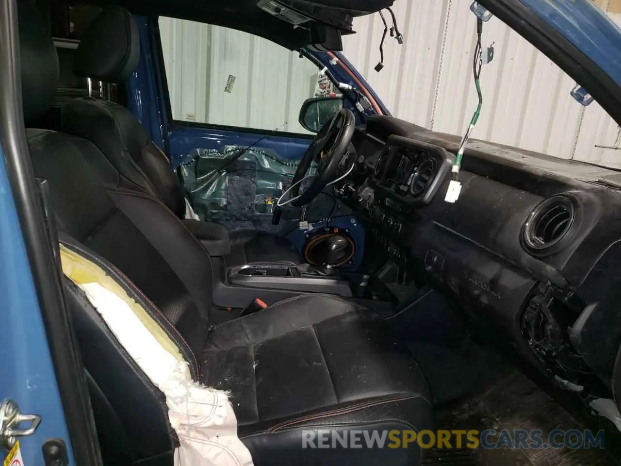 5 fotografías del automóvil dañado 3TMCZ5AN5KM237982 TOYOTA TACOMA 2019