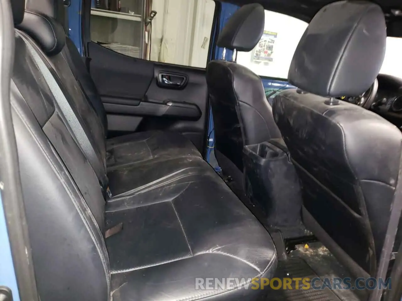 6 fotografías del automóvil dañado 3TMCZ5AN5KM237982 TOYOTA TACOMA 2019