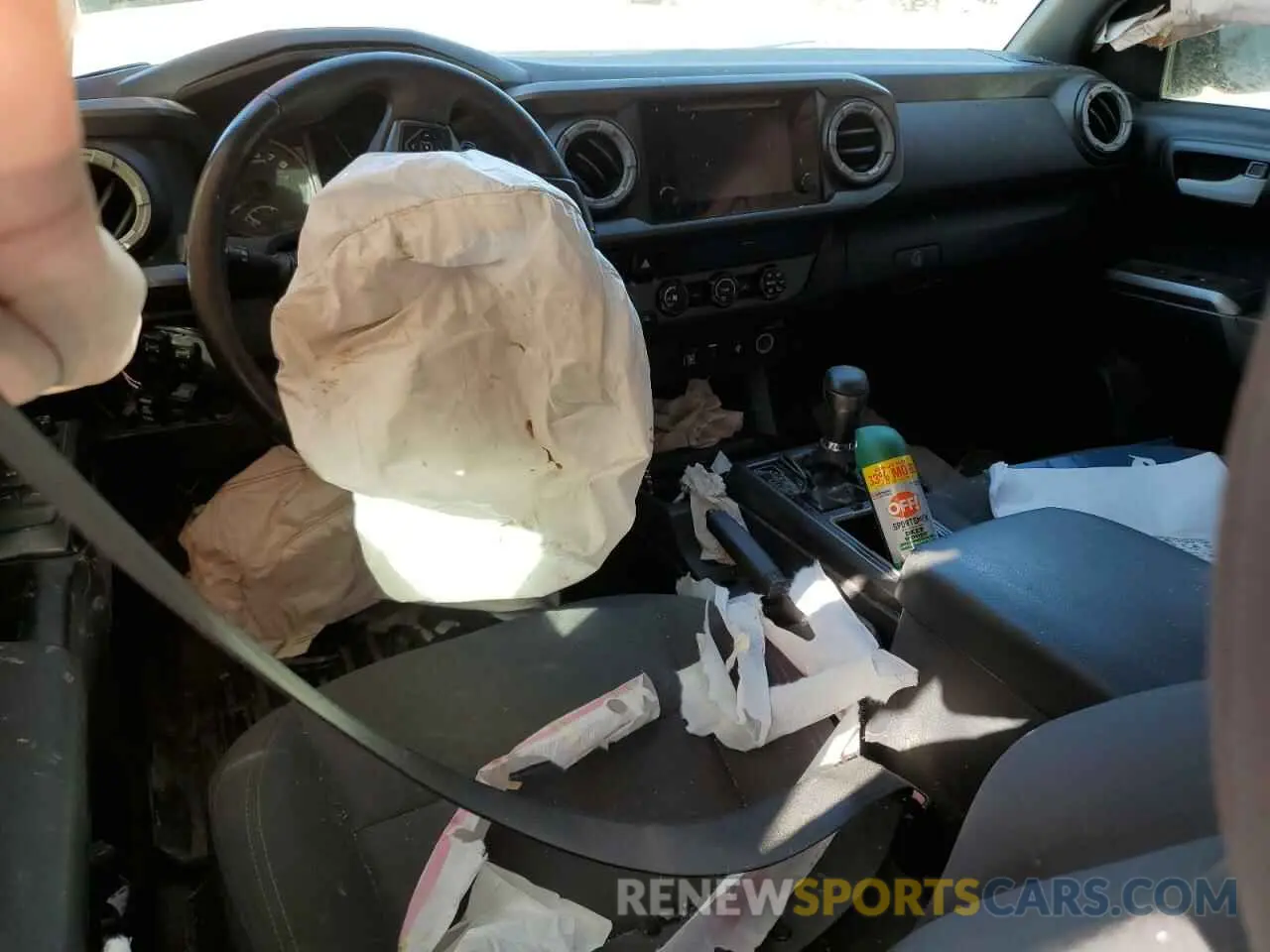 8 fotografías del automóvil dañado 3TMCZ5AN5KM244592 TOYOTA TACOMA 2019