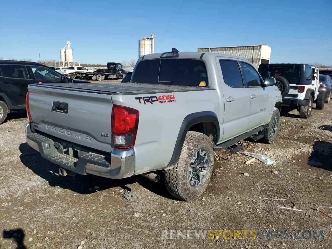 3 fotografías del automóvil dañado 3TMCZ5AN5KM248769 TOYOTA TACOMA 2019