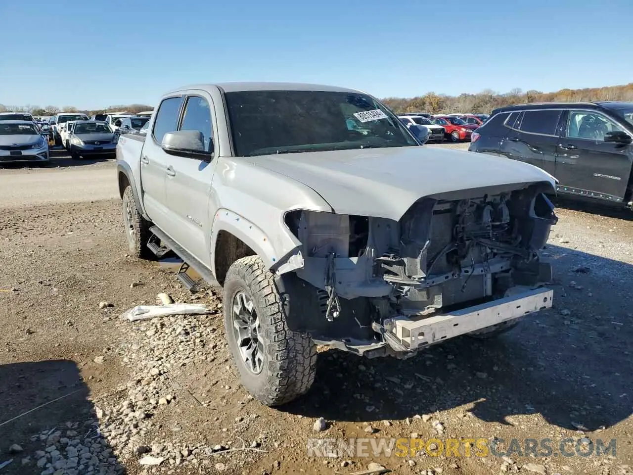 4 fotografías del automóvil dañado 3TMCZ5AN5KM248769 TOYOTA TACOMA 2019