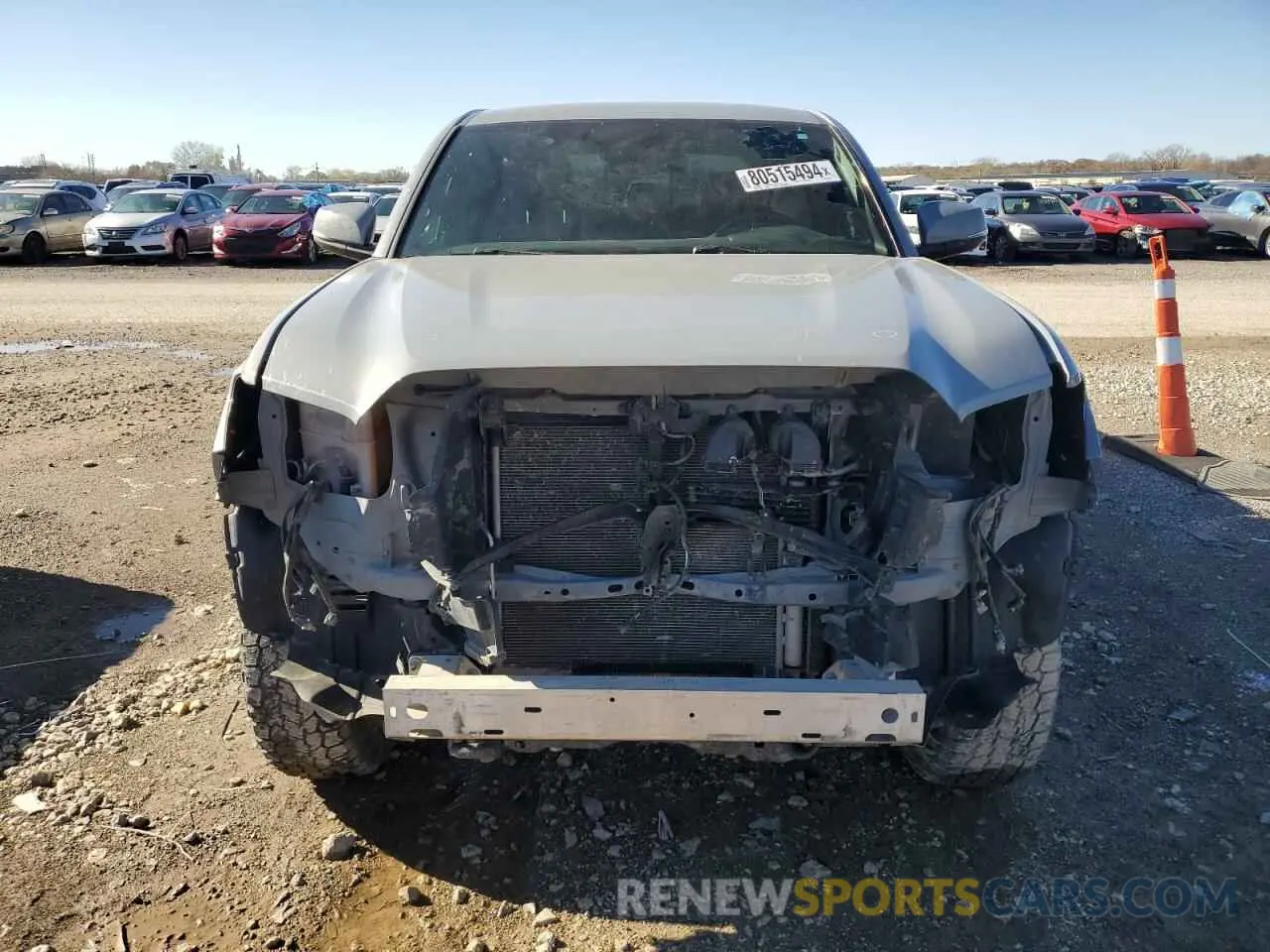 5 fotografías del automóvil dañado 3TMCZ5AN5KM248769 TOYOTA TACOMA 2019