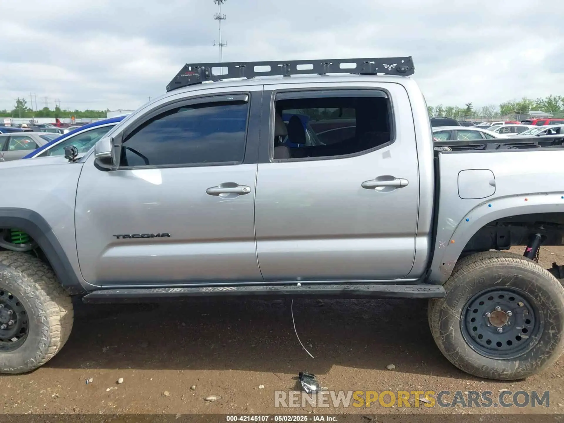 15 fotografías del automóvil dañado 3TMCZ5AN5KM261196 TOYOTA TACOMA 2019
