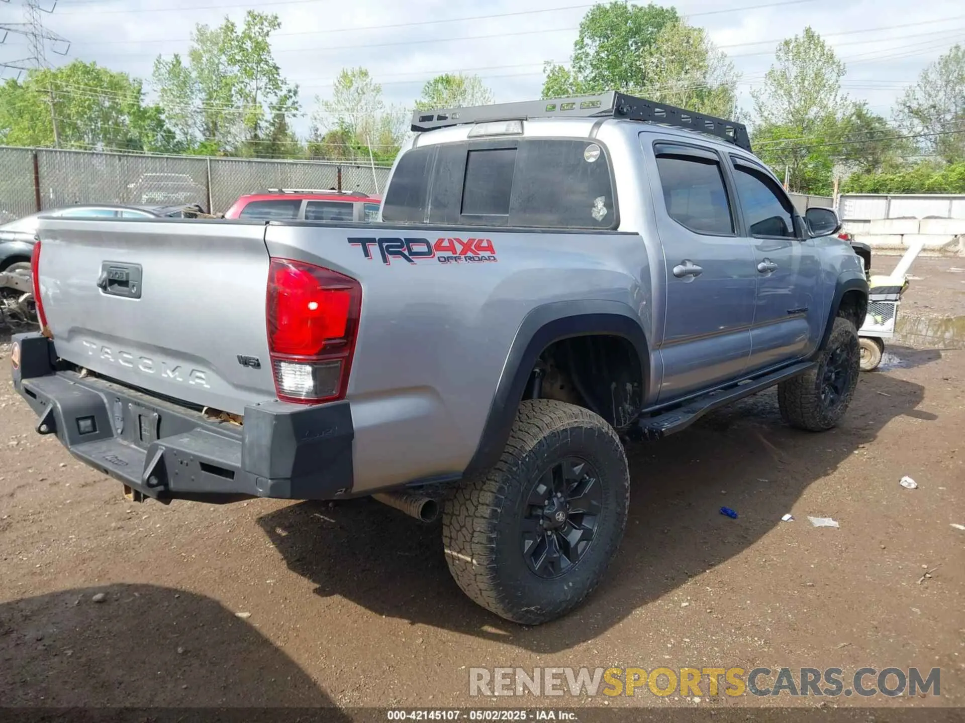 4 fotografías del automóvil dañado 3TMCZ5AN5KM261196 TOYOTA TACOMA 2019