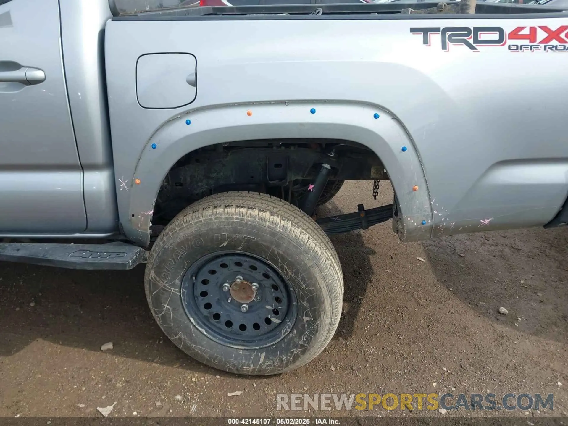 6 fotografías del automóvil dañado 3TMCZ5AN5KM261196 TOYOTA TACOMA 2019