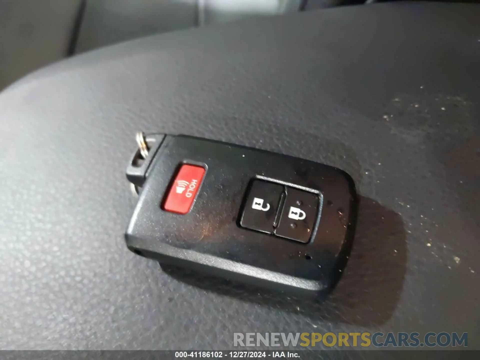 11 fotografías del automóvil dañado 3TMCZ5AN5KM261778 TOYOTA TACOMA 2019