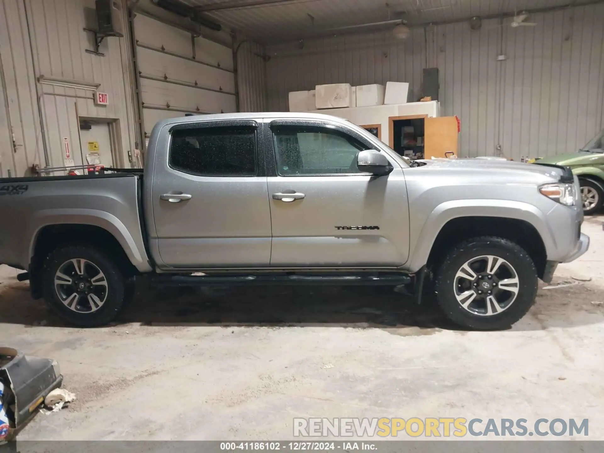 13 fotografías del automóvil dañado 3TMCZ5AN5KM261778 TOYOTA TACOMA 2019