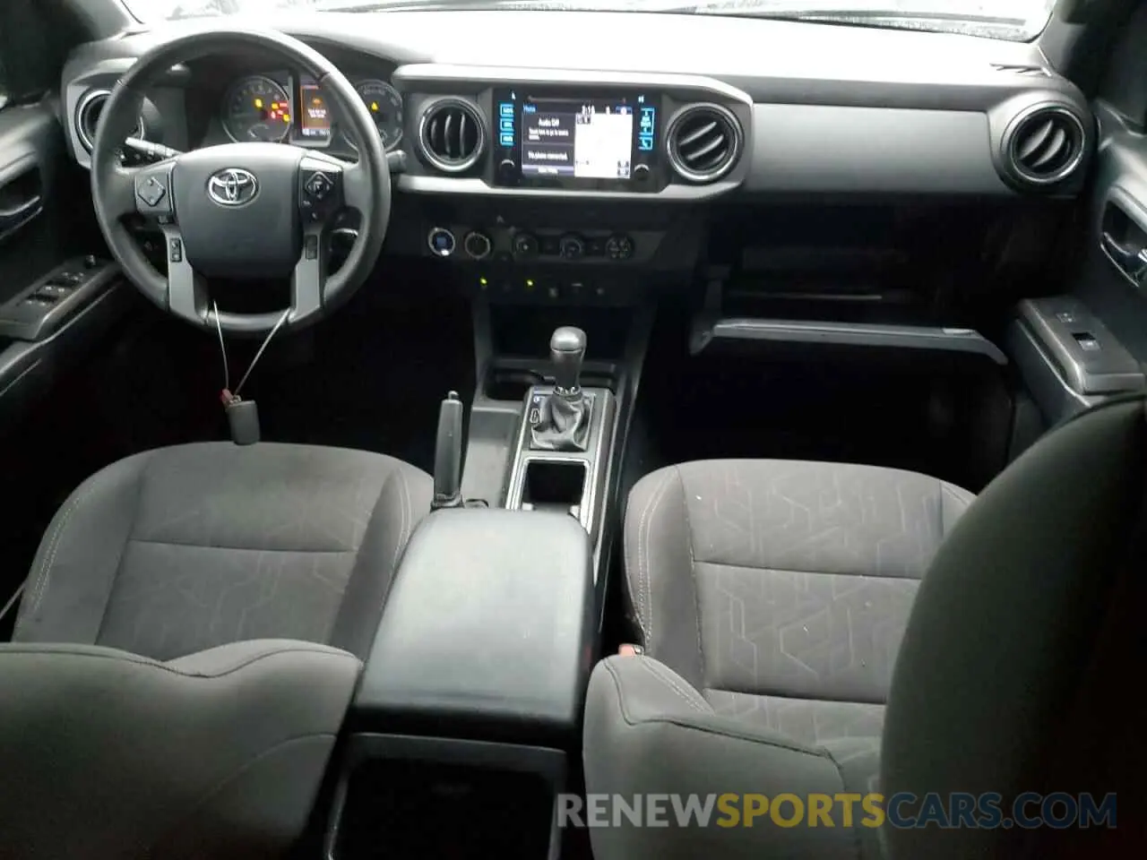 8 fotografías del automóvil dañado 3TMCZ5AN5KM269492 TOYOTA TACOMA 2019