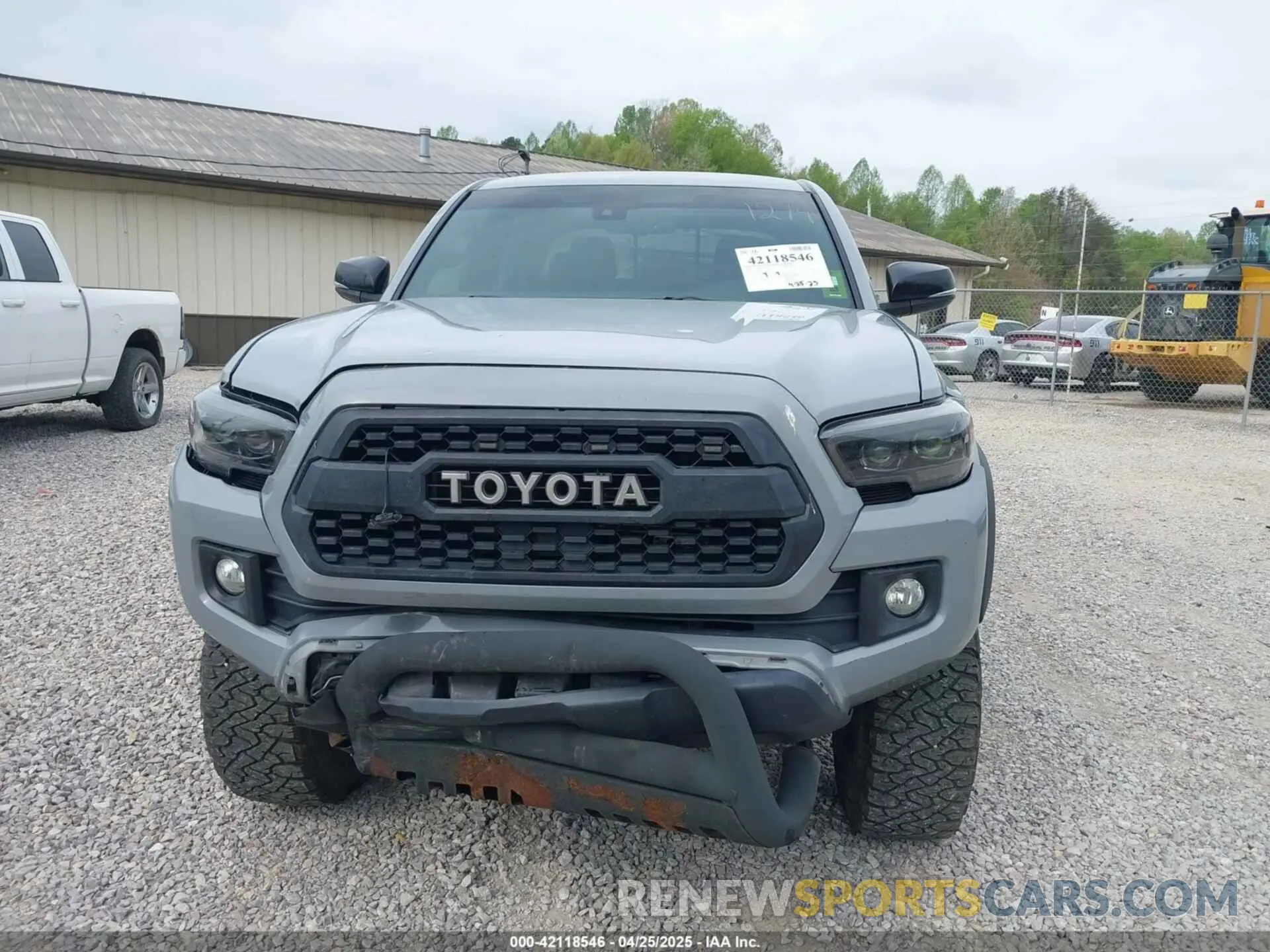 12 fotografías del automóvil dañado 3TMCZ5AN5KM271274 TOYOTA TACOMA 2019