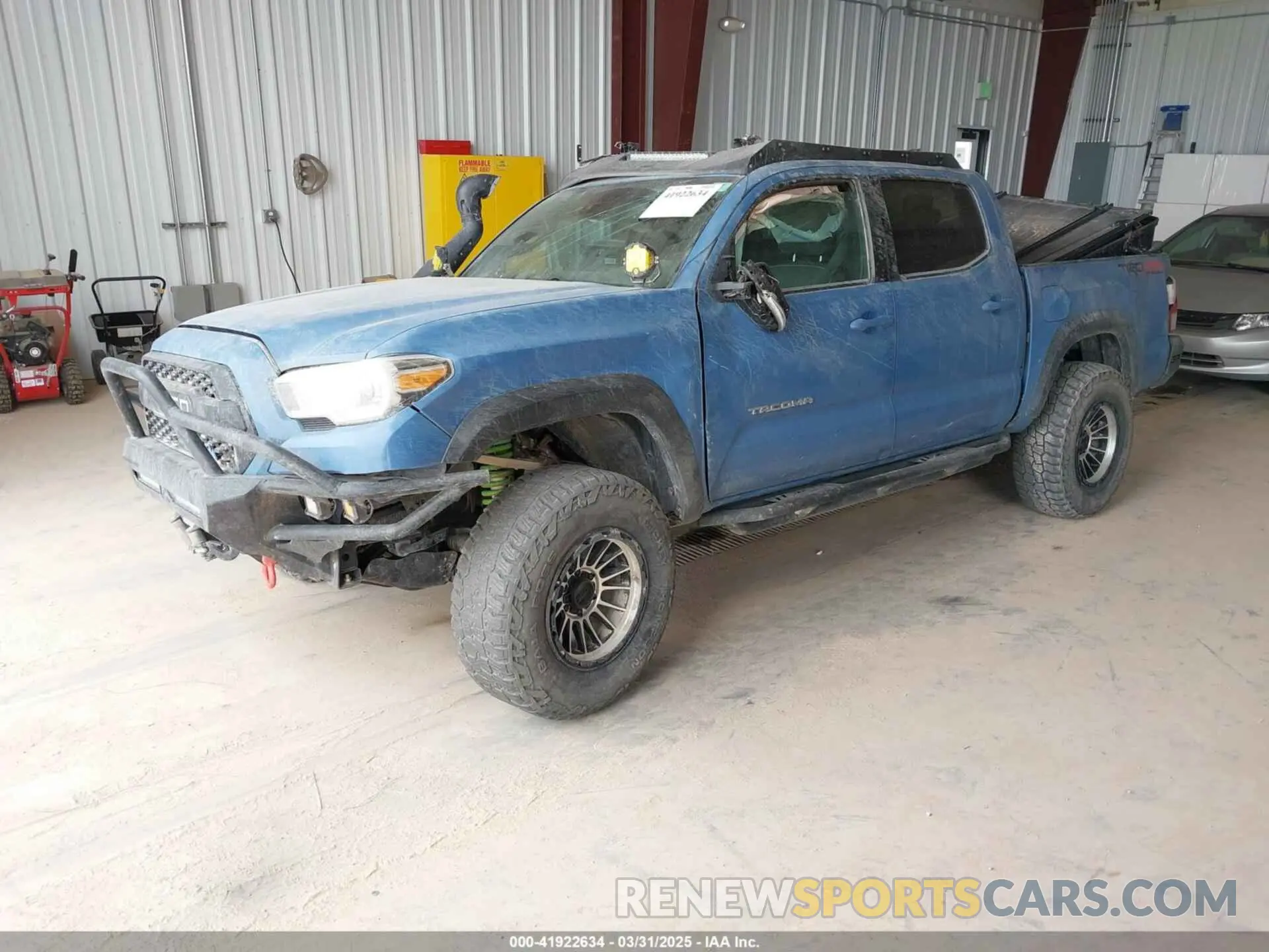 2 fotografías del automóvil dañado 3TMCZ5AN6KM194530 TOYOTA TACOMA 2019