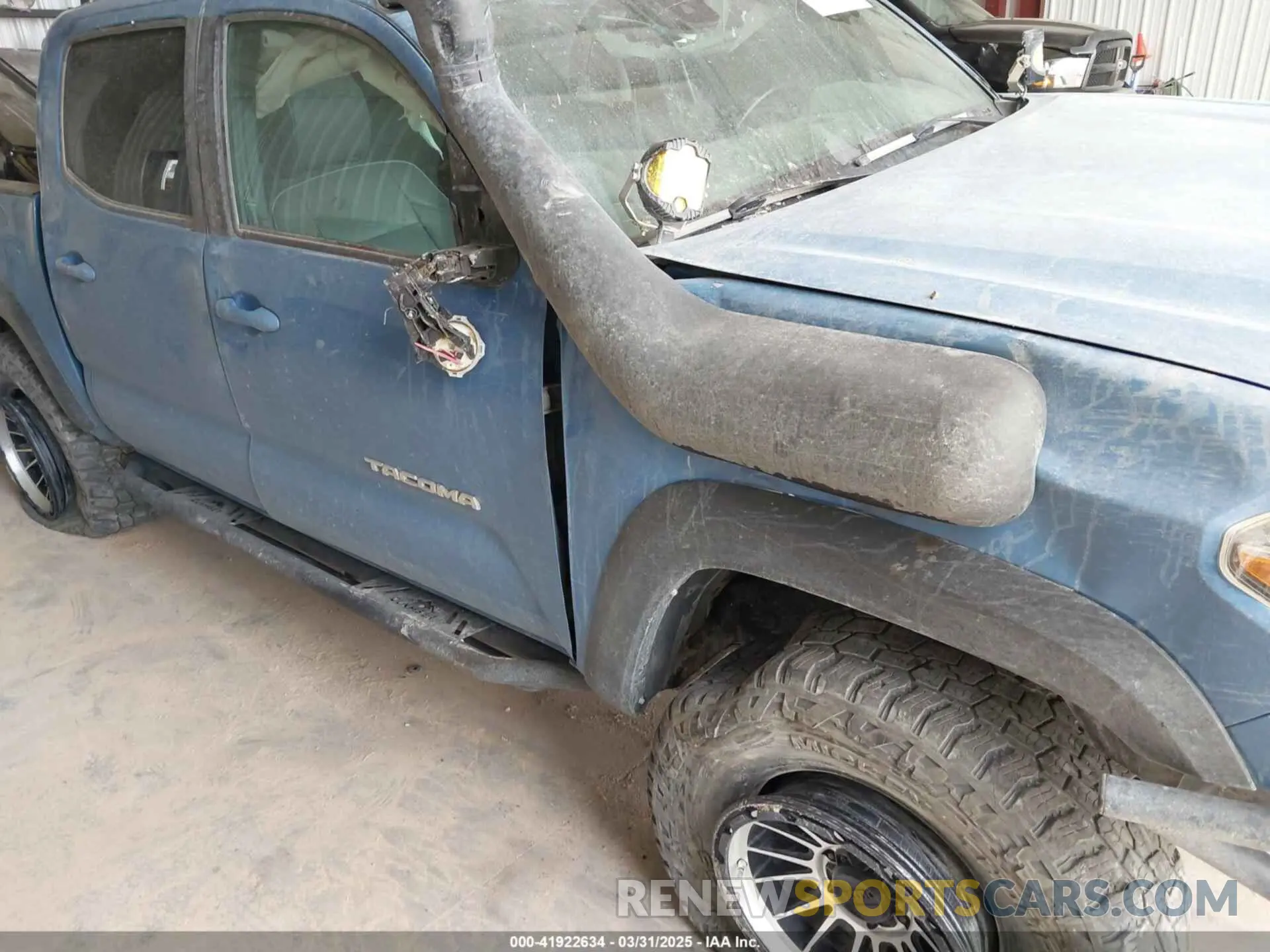 6 fotografías del automóvil dañado 3TMCZ5AN6KM194530 TOYOTA TACOMA 2019