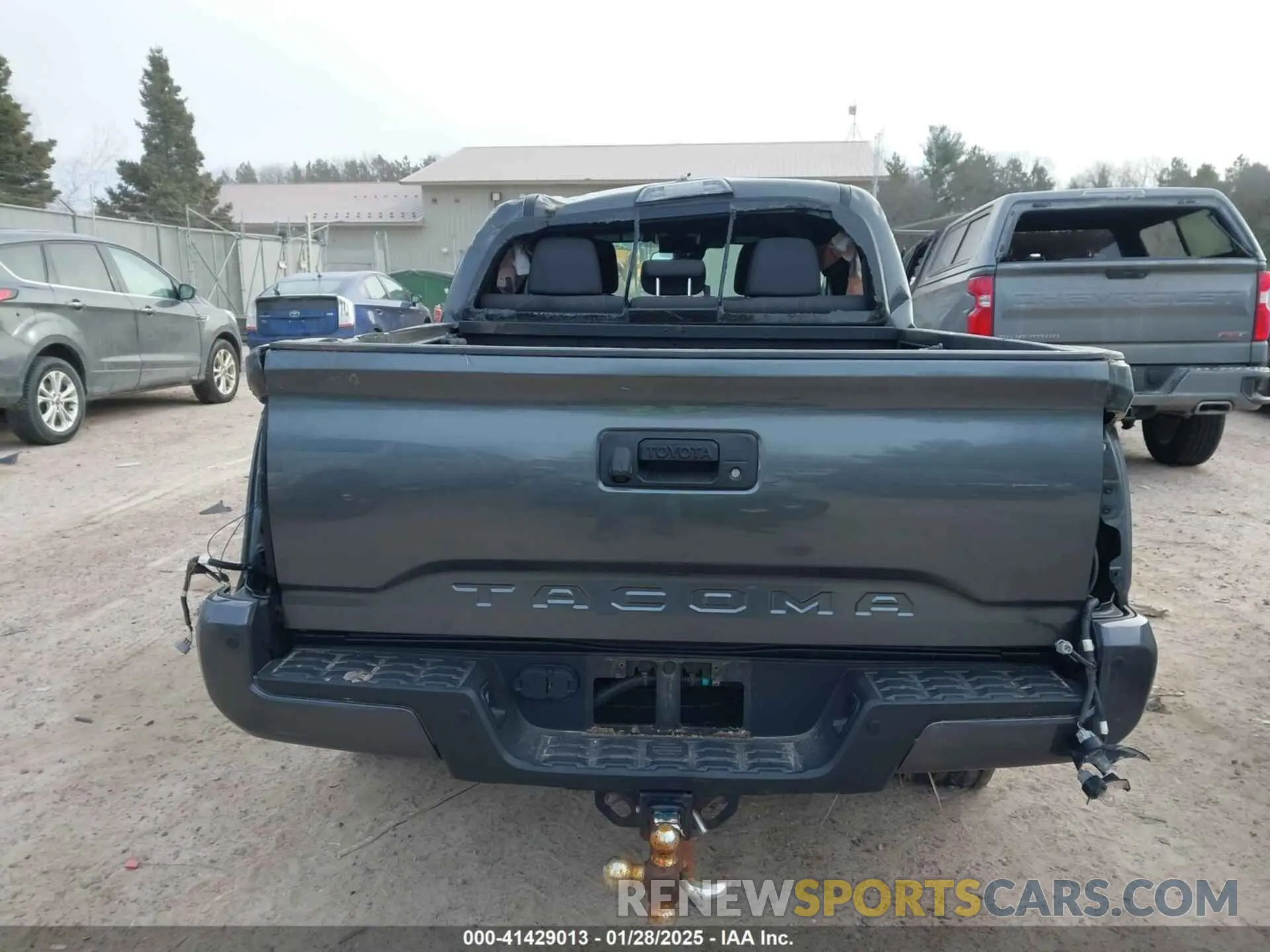 17 fotografías del automóvil dañado 3TMCZ5AN6KM199663 TOYOTA TACOMA 2019