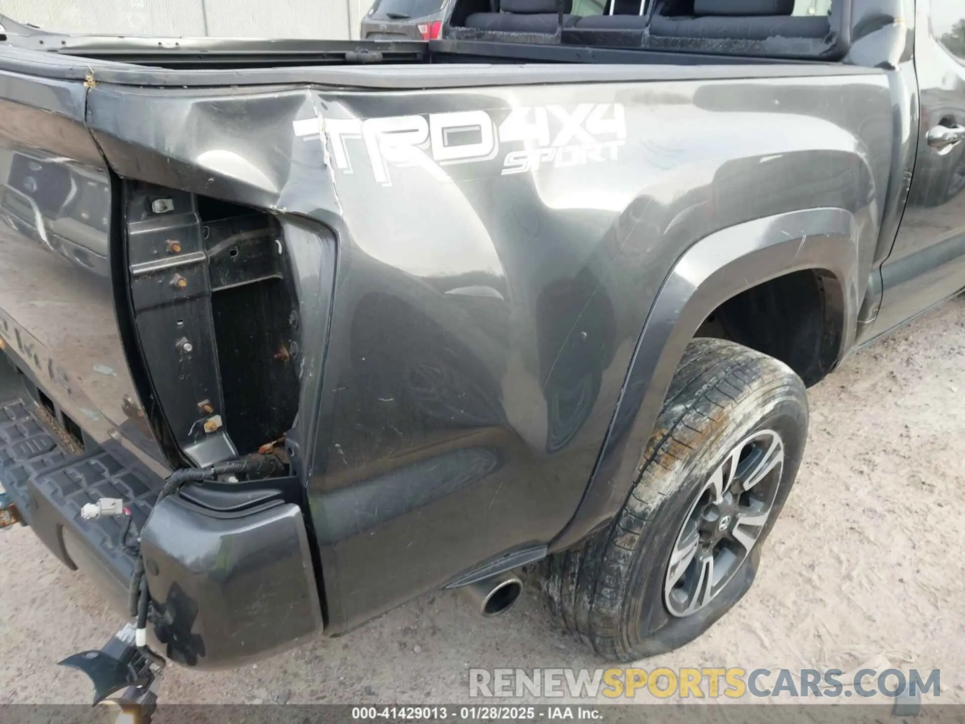 22 fotografías del automóvil dañado 3TMCZ5AN6KM199663 TOYOTA TACOMA 2019