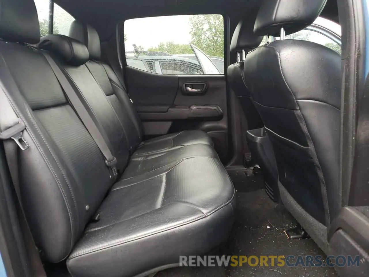 10 fotografías del automóvil dañado 3TMCZ5AN6KM216543 TOYOTA TACOMA 2019