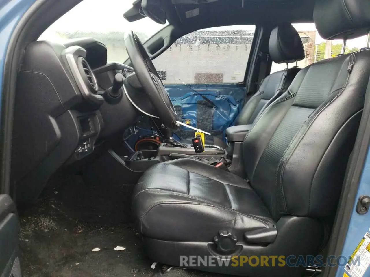 7 fotografías del automóvil dañado 3TMCZ5AN6KM216543 TOYOTA TACOMA 2019