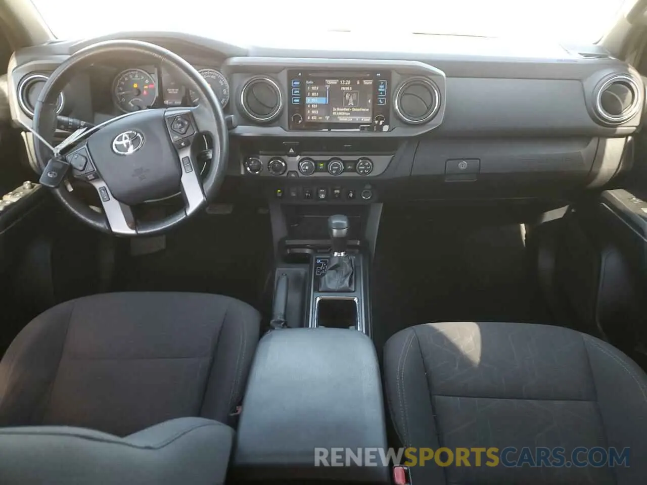 8 fotografías del automóvil dañado 3TMCZ5AN6KM217644 TOYOTA TACOMA 2019