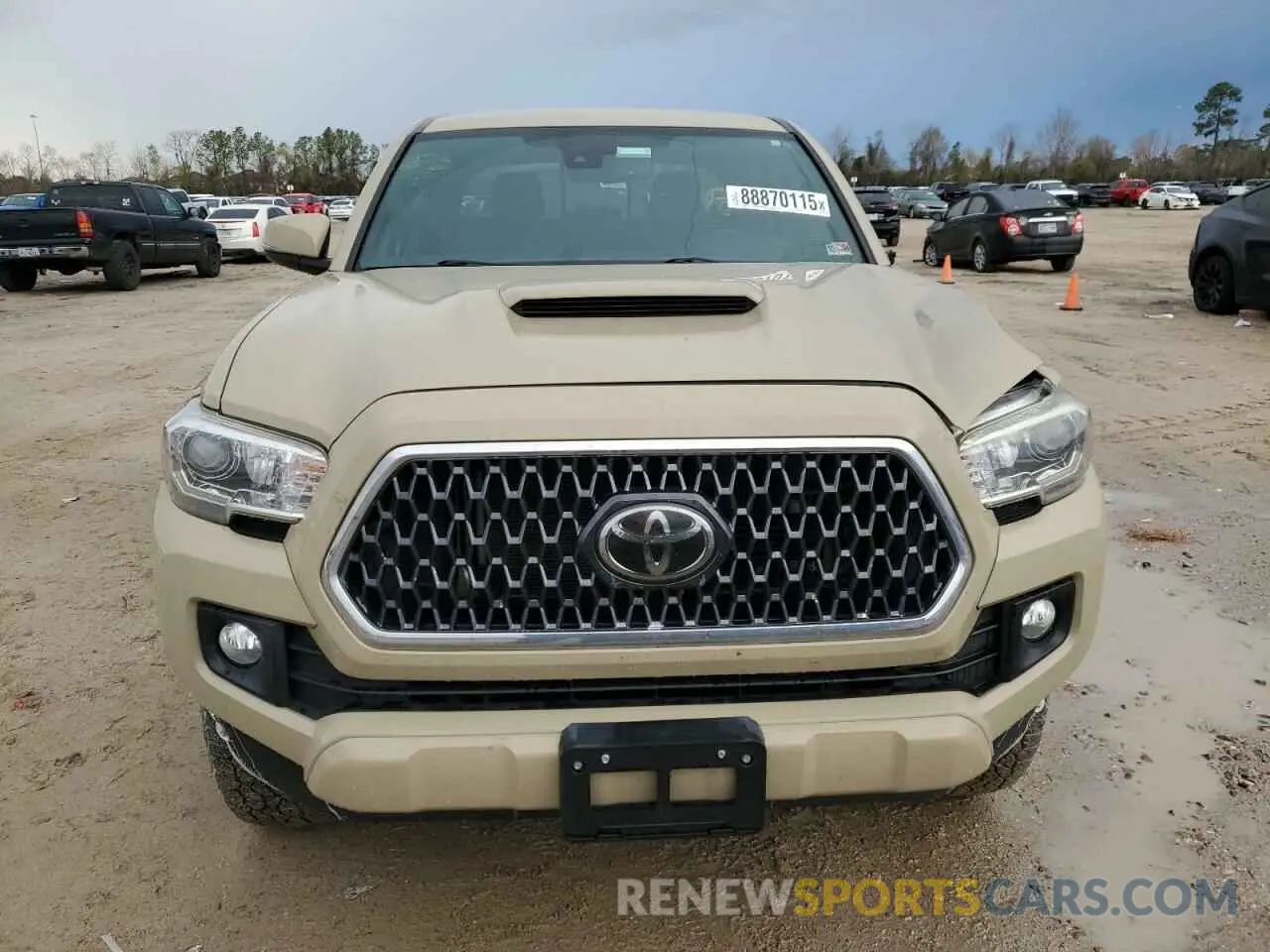 5 fotografías del automóvil dañado 3TMCZ5AN6KM217661 TOYOTA TACOMA 2019