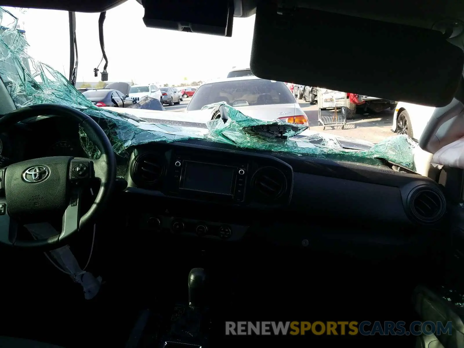 9 fotografías del automóvil dañado 3TMCZ5AN6KM228319 TOYOTA TACOMA 2019